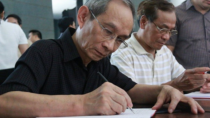 Thầy giáo Nguyễn Xuân Khang.