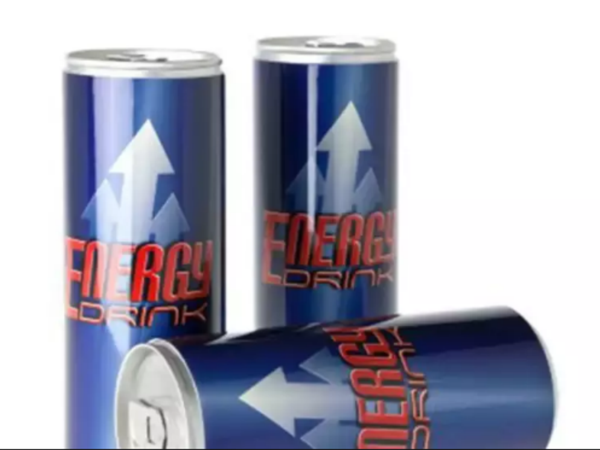 Nước tăng lực được cho là có liên quan đến một số rối loạn hành vi và cảm xúc ở tuổi teen.