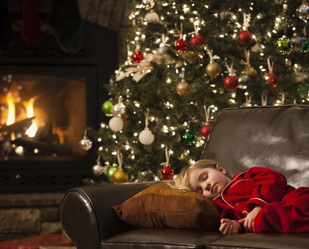 Phép màu của ông già Noel không có thật nhưng phép màu của ba mẹ thì mãi diệu kỳ! ảnh 2