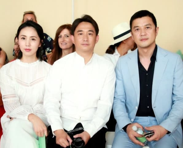 Lý Á Bằng tới tham dự show thời trang và cổ vũ cho con gái nhỏ.