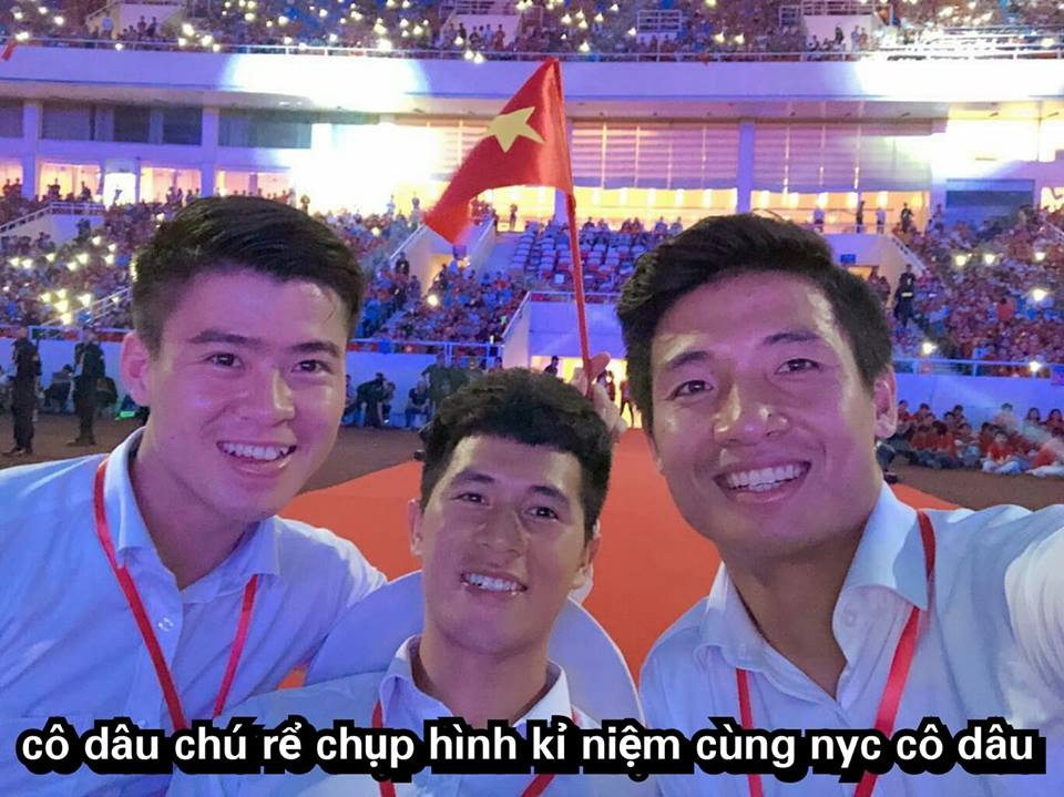 Tình cũ, tình mới giờ ranh giới rõ ràng, không còn là tình tay ba khiến bao fan bối rối nữa rồi nhé!