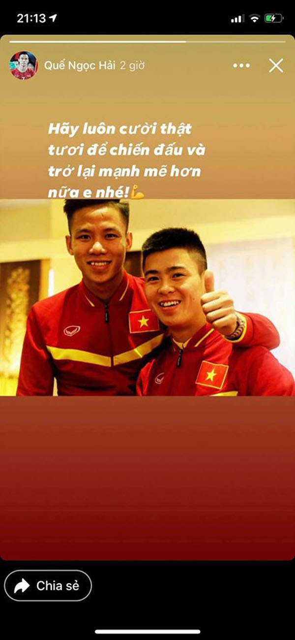Sự vắng mặt của Duy Mạnh trong những trận đấu sắp tới cũng khiến Quế Ngọc Hải lo lắng, tiếc nuối. Anh động viên người đàn em của mình rằng: "Hãy luôn cười thật tươi để chiến đấu và trở lại mạnh mẽ hơn nhé".