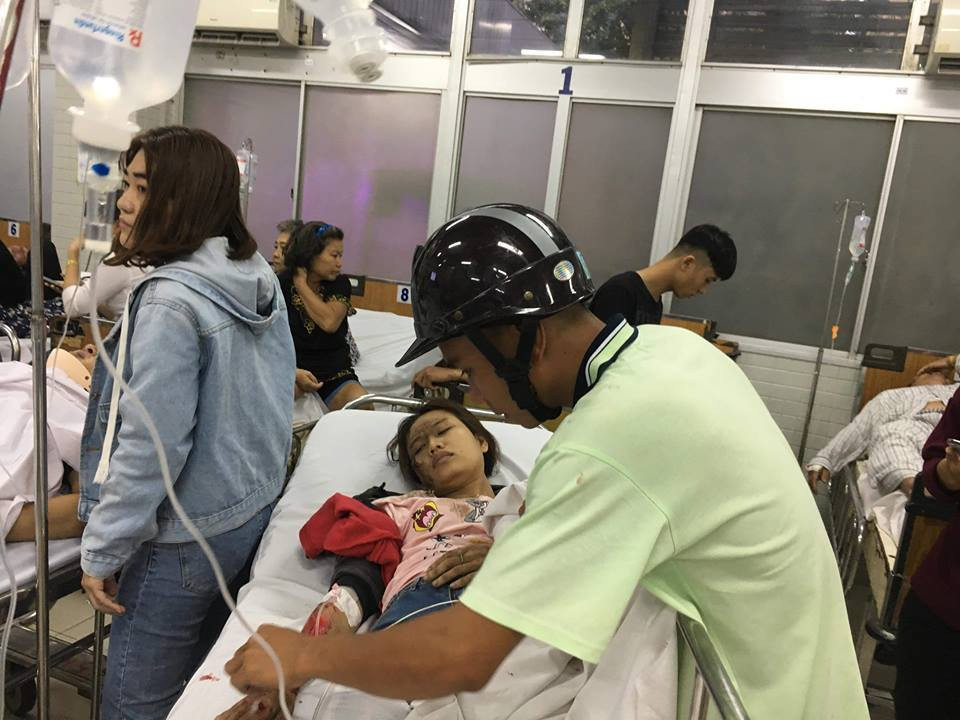 Nhiều nạn nhân thương tích nặng, được chuyển tới cấp cứu tại bệnh viện Chợ Rẫy (TP.HCM).