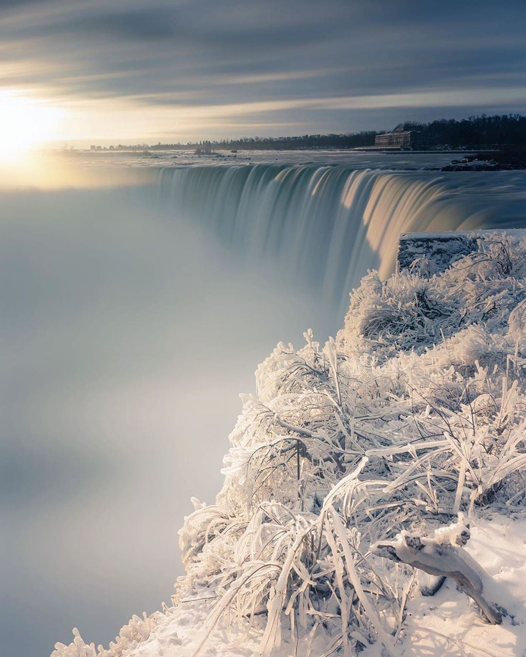 Ảnh: Niagarafallstourismcanada, Thebest_capture.