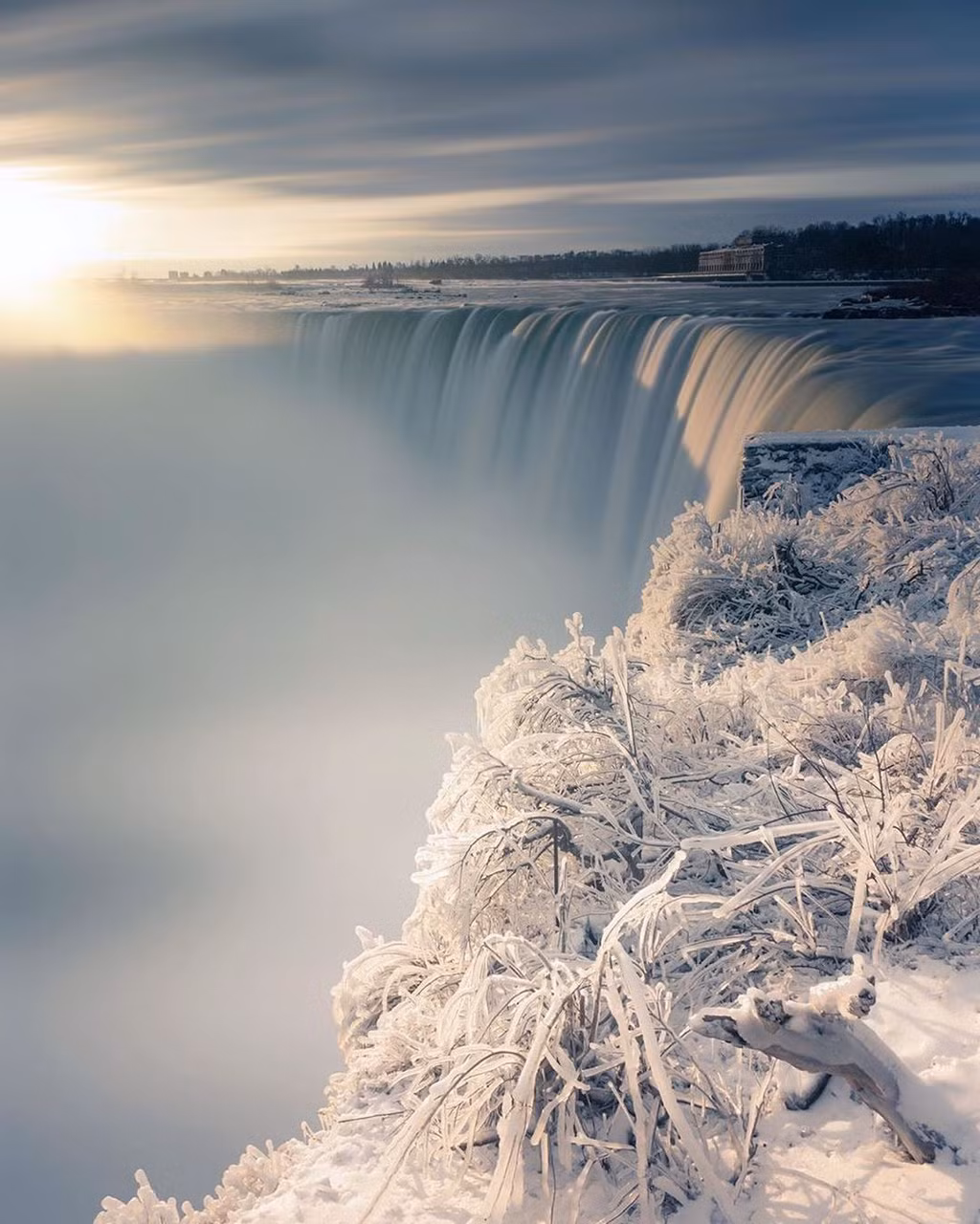 Ảnh: Niagarafallstourismcanada, Thebest_capture.