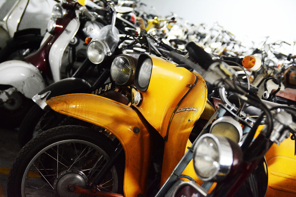 Số xe máy cổ nguyên bản và phục chế hơn 400 chiếc, trong đó có những mẫu xe cực kỳ hiếm gặp như Monet &amp; Goyon 1924, Terrot 1939, NSU Quickly 1953,... Ảnh: HOÀI NHÂN.