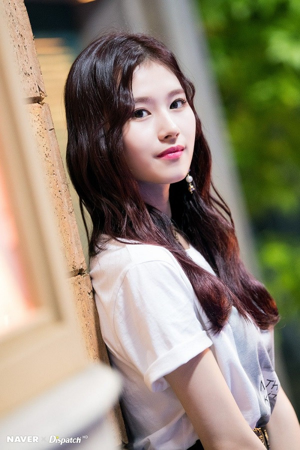 Mở cửa lớp học Mật Ngữ của TWICE xem nhóm có gì giấu trong cung Hoàng Đạo ảnh 4