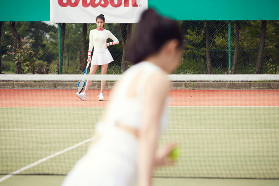 IU hóa thân thành nữ vận động viên đầy tham vọng trong tập 2.