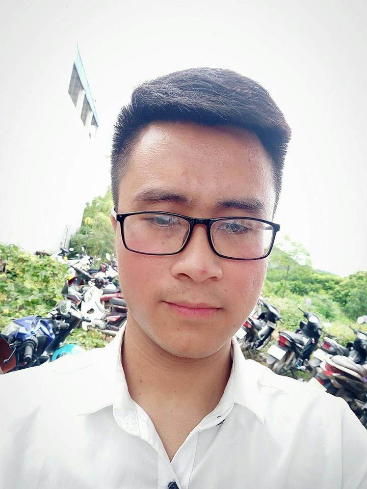 Chân dung “soái ca” phải biến thành bảo vệ trông xe bất đắc dĩ.