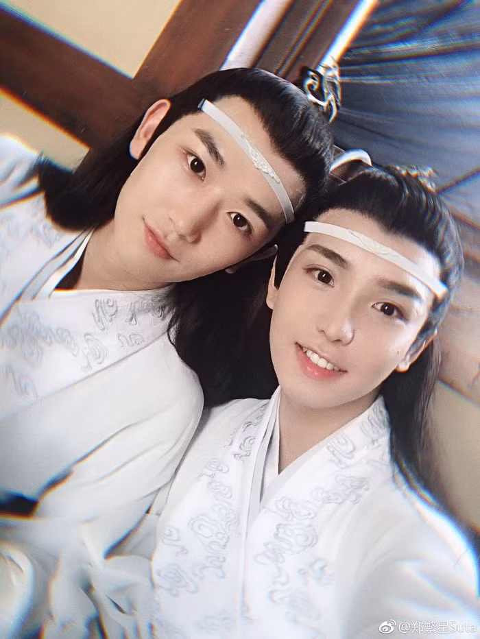 Lam Cảnh Nghi và Lam Tư Truy cùng xinh...