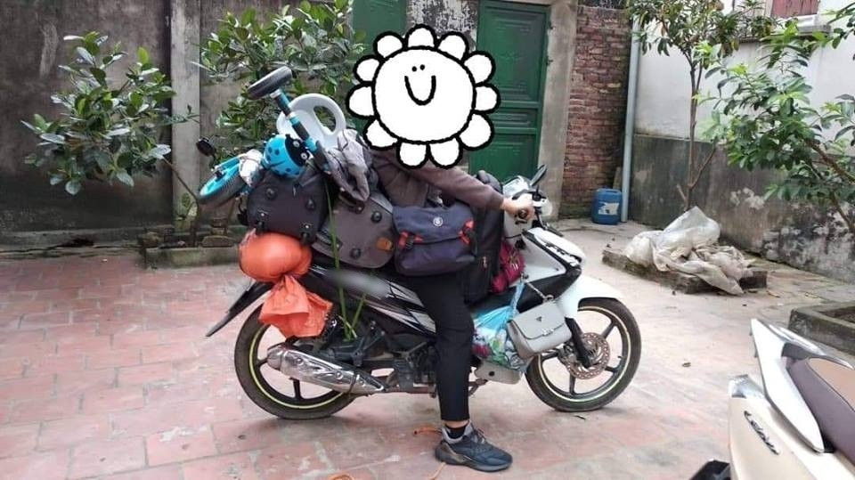 Nhà bớt điều kiện thì đi hai bánh, nhưng khả năng vận chuyển không kém tẹo nào. Nhà bớt điều kiện thì đi hai bánh, nhưng khả năng vận chuyển không kém tẹo nào.