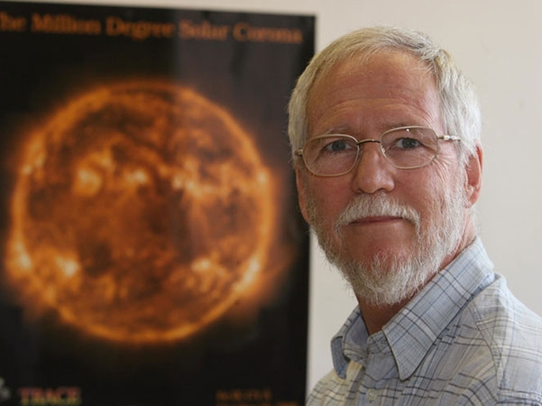 Nhà vật lý học thiên thể Donald Kurtz.