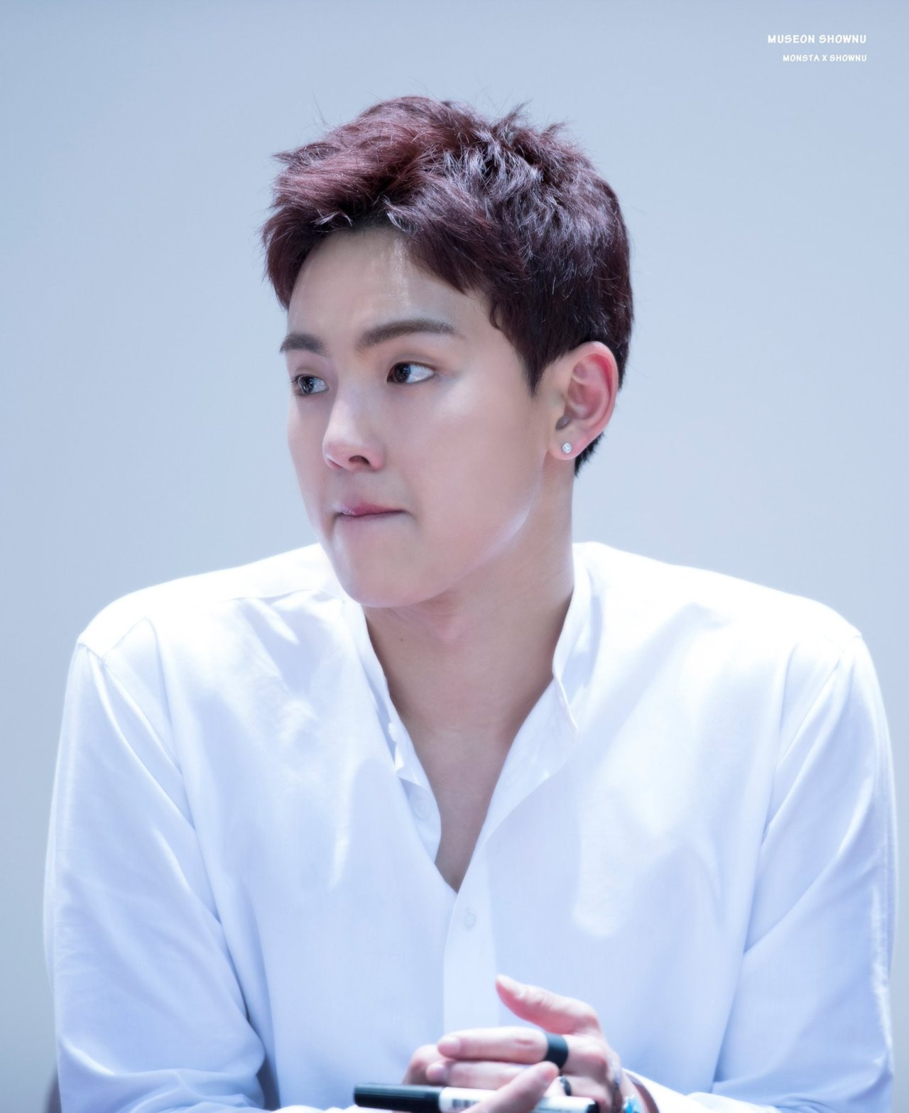 Bạn có biết Shownu (Monsta X) được chính các idol bình chọn vào nhóm các chàng trai có thân hình đẹp nhất K-Pop không?