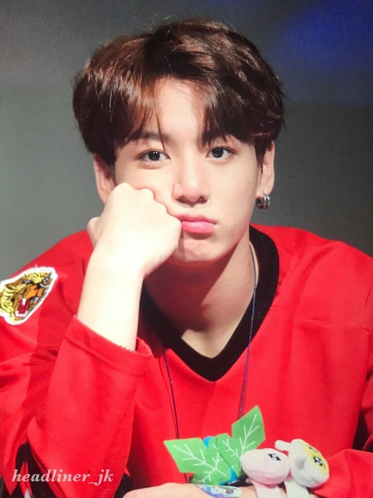 Jungkook (BTS) đã làm gì khiến một fan girl quyết định yêu anh chàng trọn đời? ảnh 2
