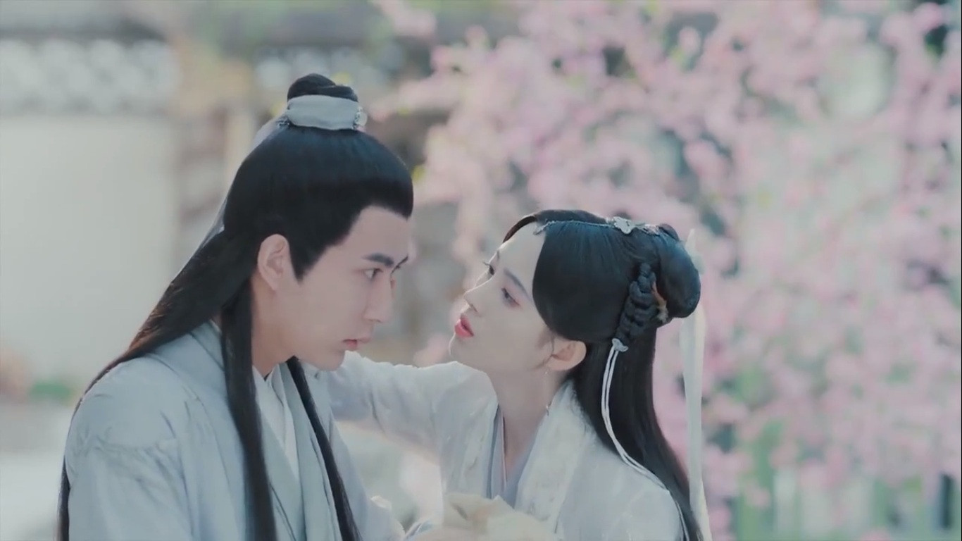 Như thể họ là một cặp đôi tiên đồng - ngọc nữ buộc phải hạ phàm.