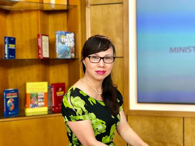 Bà Nguyễn Thị Kim Phụng, Vụ trưởng Vụ Giáo dục đại học – Bộ GD&ĐT. Bà Nguyễn Thị Kim Phụng, Vụ trưởng Vụ Giáo dục đại học – Bộ GD&ĐT.