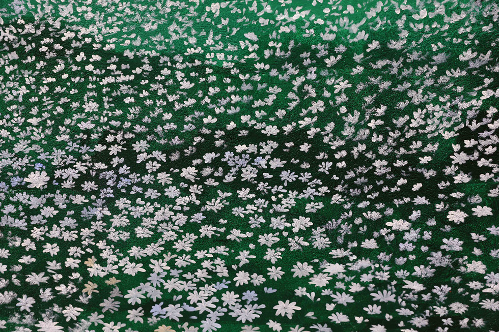 Chợ hoa Hồ Thị Kỷ được "khoác áo" mới . ẢNH: LAM NGỌC.