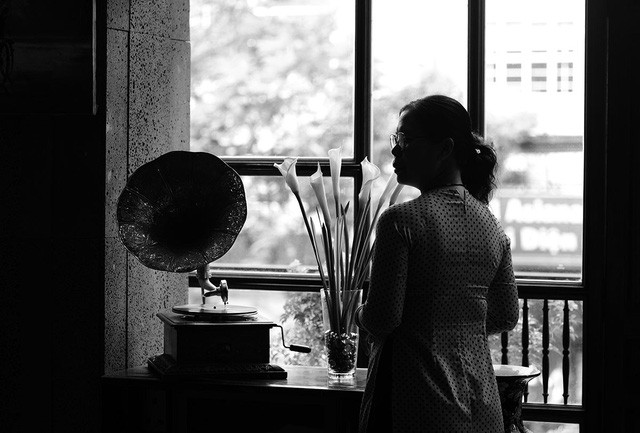 Khung cửa sổ nhẹ nhàng trong quán cà phê. Khung cửa sổ nhẹ nhàng trong quán cà phê.