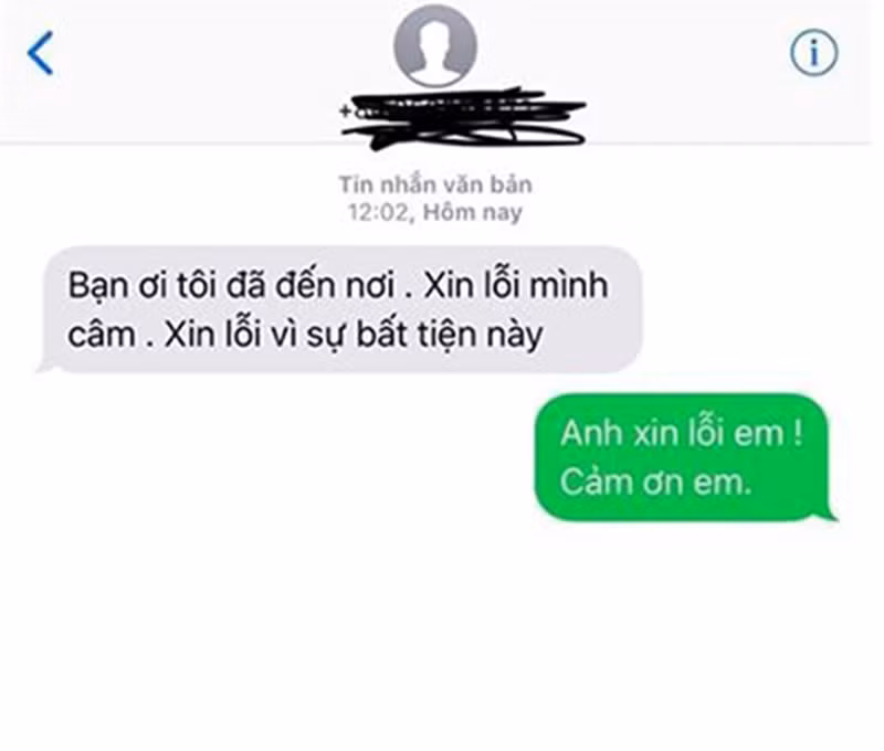 Và dòng tin nhắn hồi đáp của người tài xế.