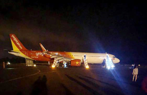 Chuyến máy bay của VietJet Air bị sự cố tại sân bay Buôn Ma Thuột. Ảnh: Zing News