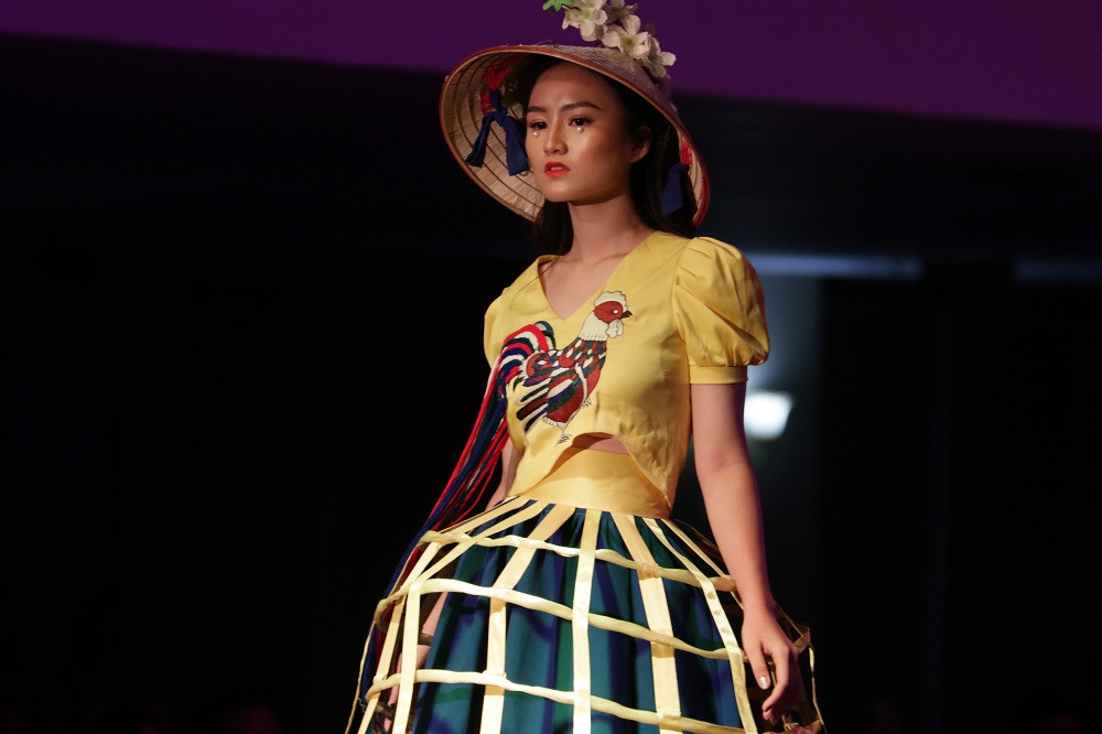 Vẻ đẹp truyền thống được khơi gợi và chuyển tải một cách đầy sáng tạo và độc đáo bởi các nhà thiết kế trẻ.