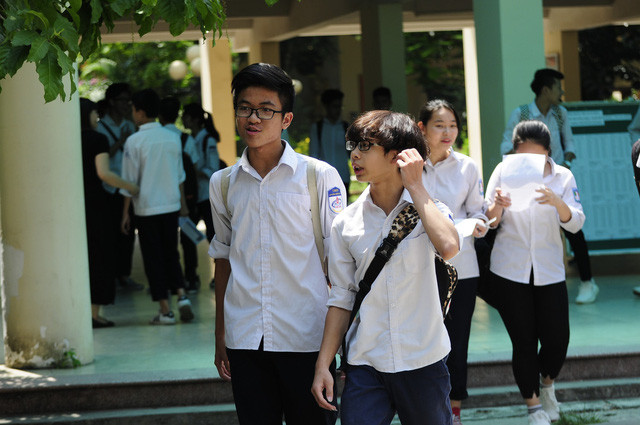 Cũng theo một số giáo viên, Sở GD&amp;ĐT Hà Nội nên khẩn trương xây dựng đề minh họa và công bố sớm. Ảnh: Mỹ Hà.