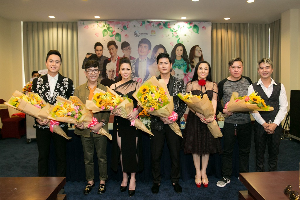 Dàn nghệ sĩ tham gia dự án của Khánh Đơn