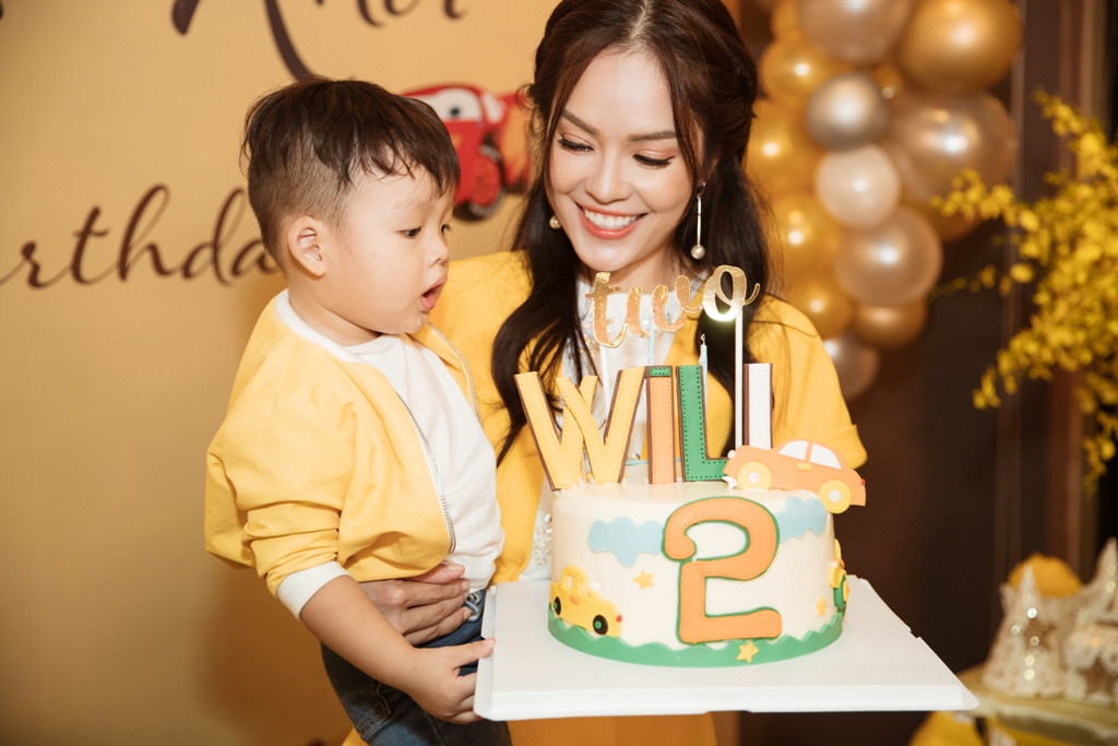 Hiện tại Will 2 tuổi nhưng nói chuyện đầy đủ và gọn gàng. Đó là niềm hạnh phúc của nữ diễn viên.