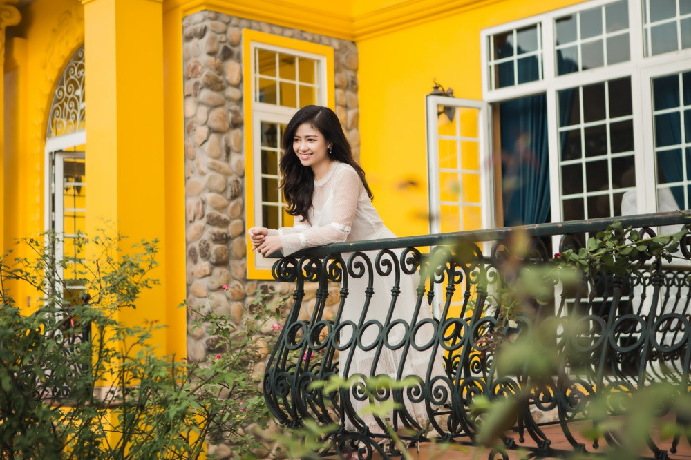 Hoàng Yến từng tham gia Sao Mai điểm hẹn 2008 và The Voice 2013