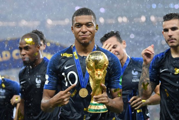 Mbappe đã dùng 384.000 bảng mà mình kiếm được tại World Cup 2018 cho việc từ thiện.