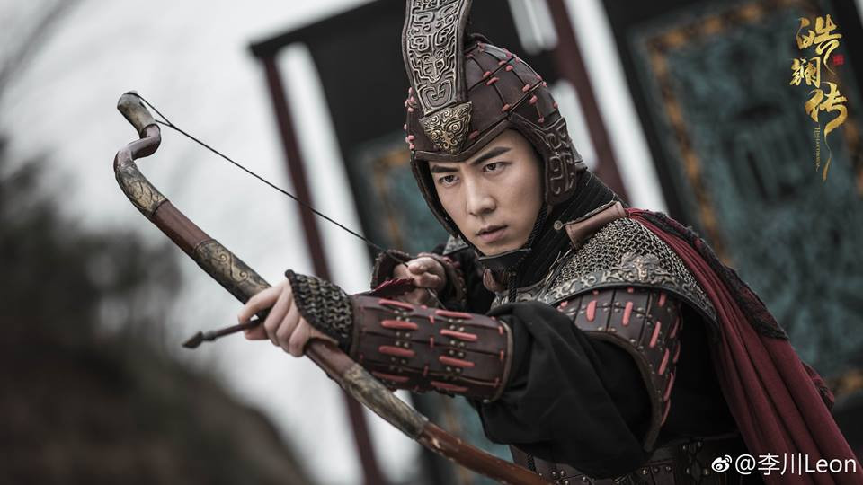 Ngoài ra một số diễn viên khác trong phim bao gồm những cái tên vừa quen mặt lẫn còn khá mới như Lý Xuyên. Anh sẽ vào vai Bạch Trọng, con trai danh tướng Bạch Khởi nước Tần.