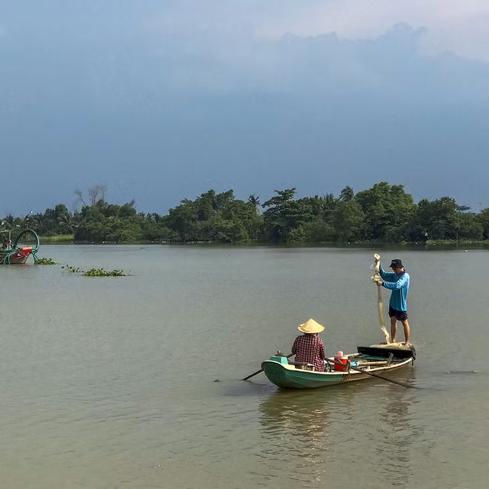 Chọn những bức ảnh có đường chân trời gần giữa hoặc vẫn theo quy tắc chụp ảnh ⅓ thông thường.