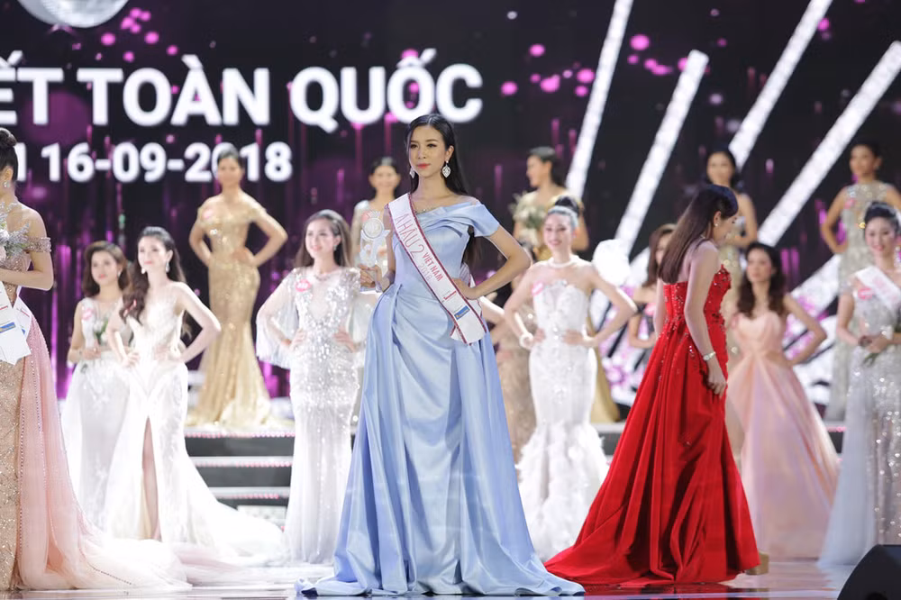 Hình ảnh của Thuý An trong đêm chung kết tối qua.