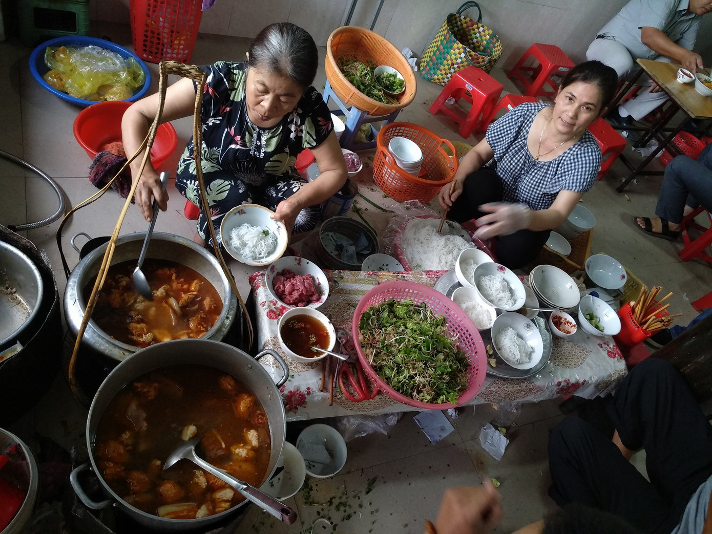 Những món ngon nhất định bạn phải ghé ăn khi đặt chân đến TP.Huế ảnh 2 Những món ngon nhất định bạn phải ghé ăn khi đặt chân đến TP.Huế ảnh 2