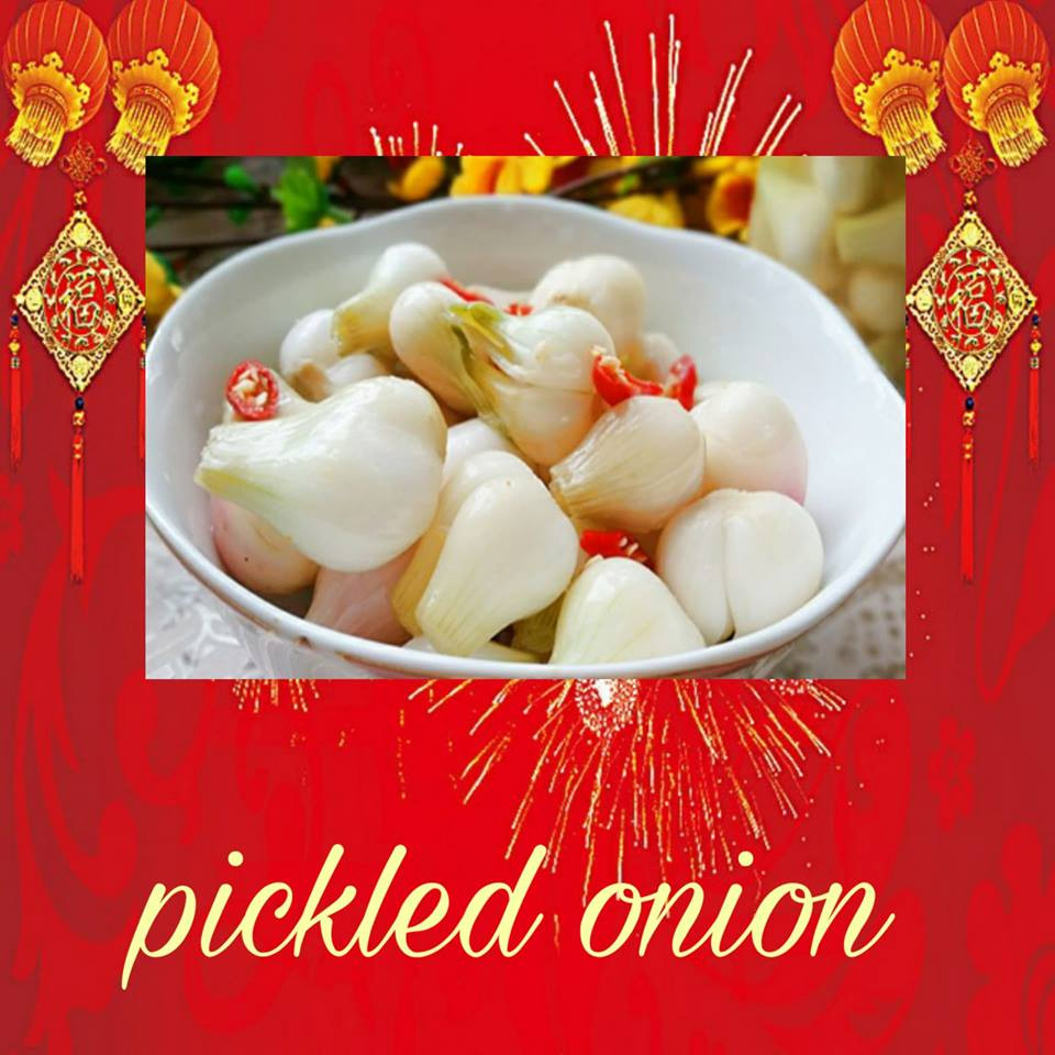 Pickled onion /ˈpɪk.əld ˈʌn.jən/: dưa hành muối