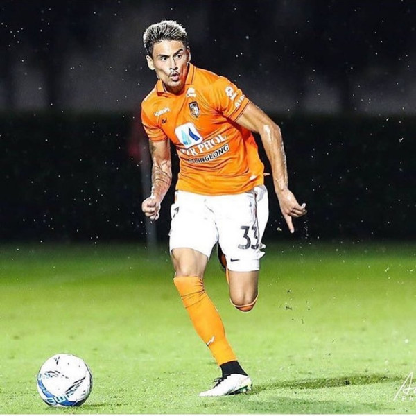 Hậu vệ Philip Roller.