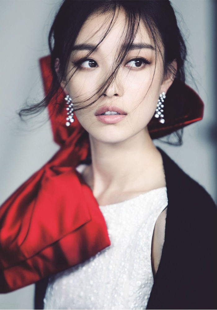 Nghê Ni nổi lên từ bộ phim Kim Lăng thập tam thoa của đạo diễn Trương Nghệ Mưu.