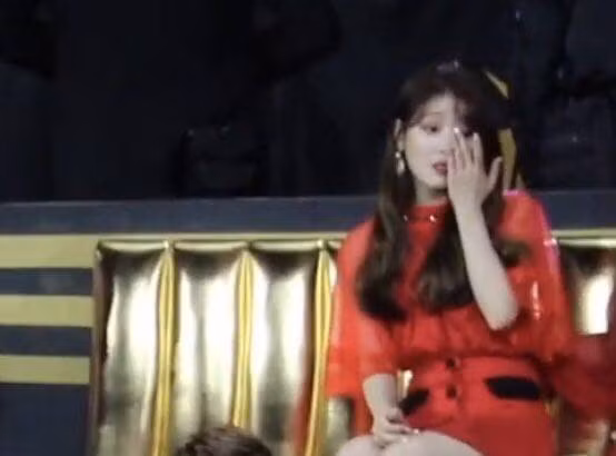 Seunghee (Oh My Girl) giữ tâm trạng u sầu suốt thời gian dài, vì chưa thoát khỏi bài phát biểu của BTS