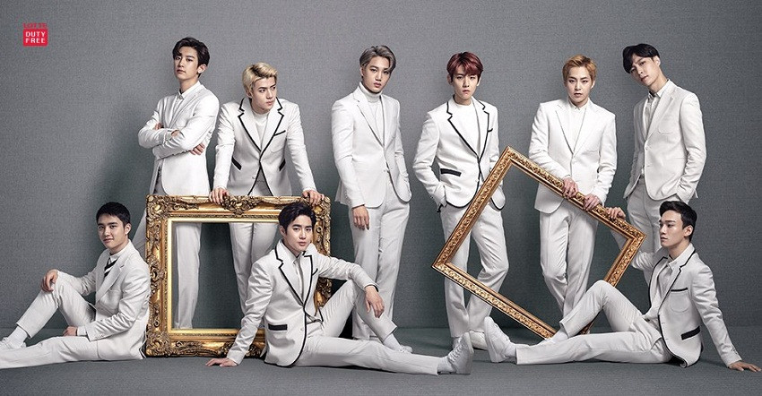 Đã rất lâu rồi các fan không được thấy EXO trở lại với đội hình 9 thành viên.