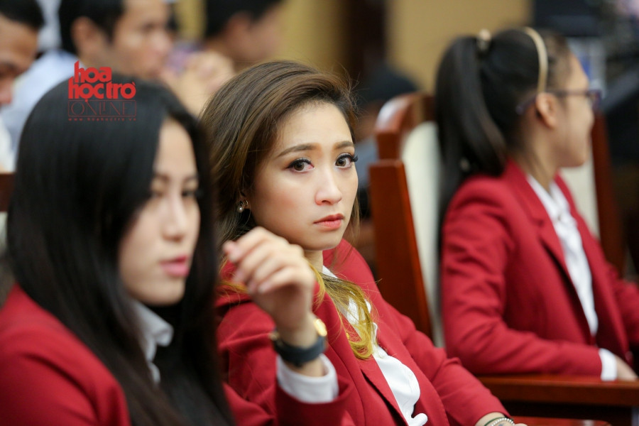 Dàn hot boy, hot girl "hội ngộ" trong Lễ khen thưởng VĐV SEA Games xuất sắc tại Hà Nội ảnh 8