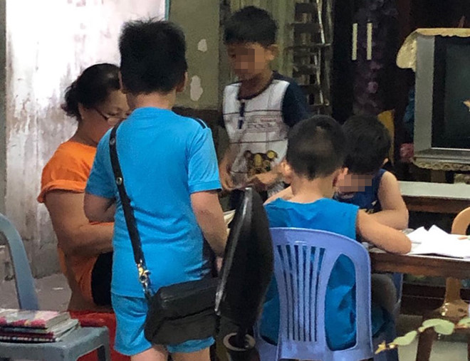 Một lớp học thêm. Ảnh: Bảo Châu.