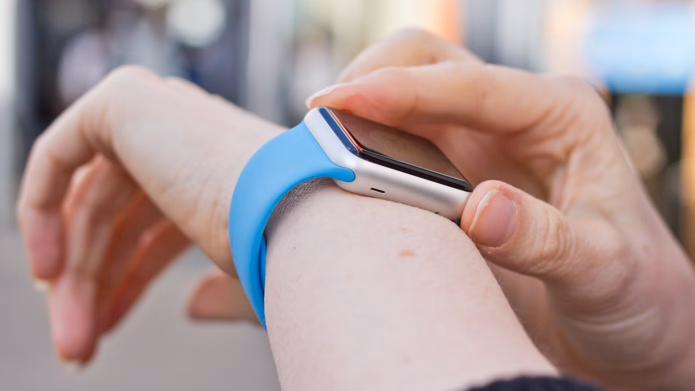 Khám phá bản thân: Nếu bạn được tặng một món đồ đến từ nhà Táo khuyết ảnh 1