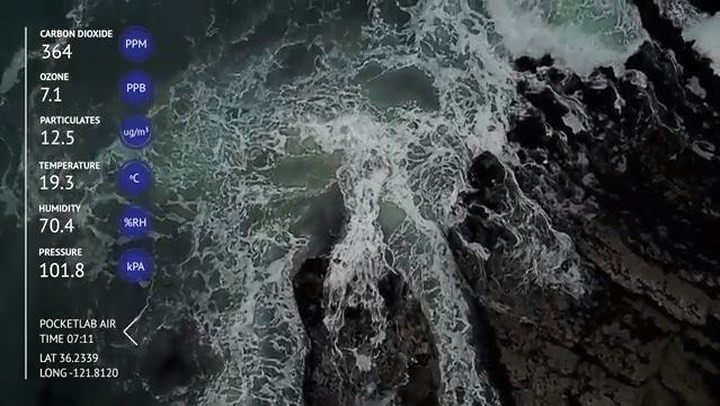 Thiết bị theo dõi ô nhiễm PocketLab Air có thể đo mức độ carbon dioxide, ozone, các hạt vật chất, nhiệt độ, độ ẩm, áp suất khí quyển, độ cao, điểm sương, chỉ số nhiệt và cường độ ánh sáng.