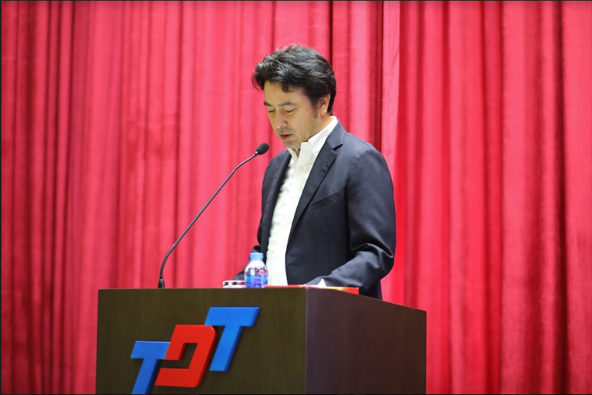 Đại diện Ban tổ chức phát biểu tại hội thi