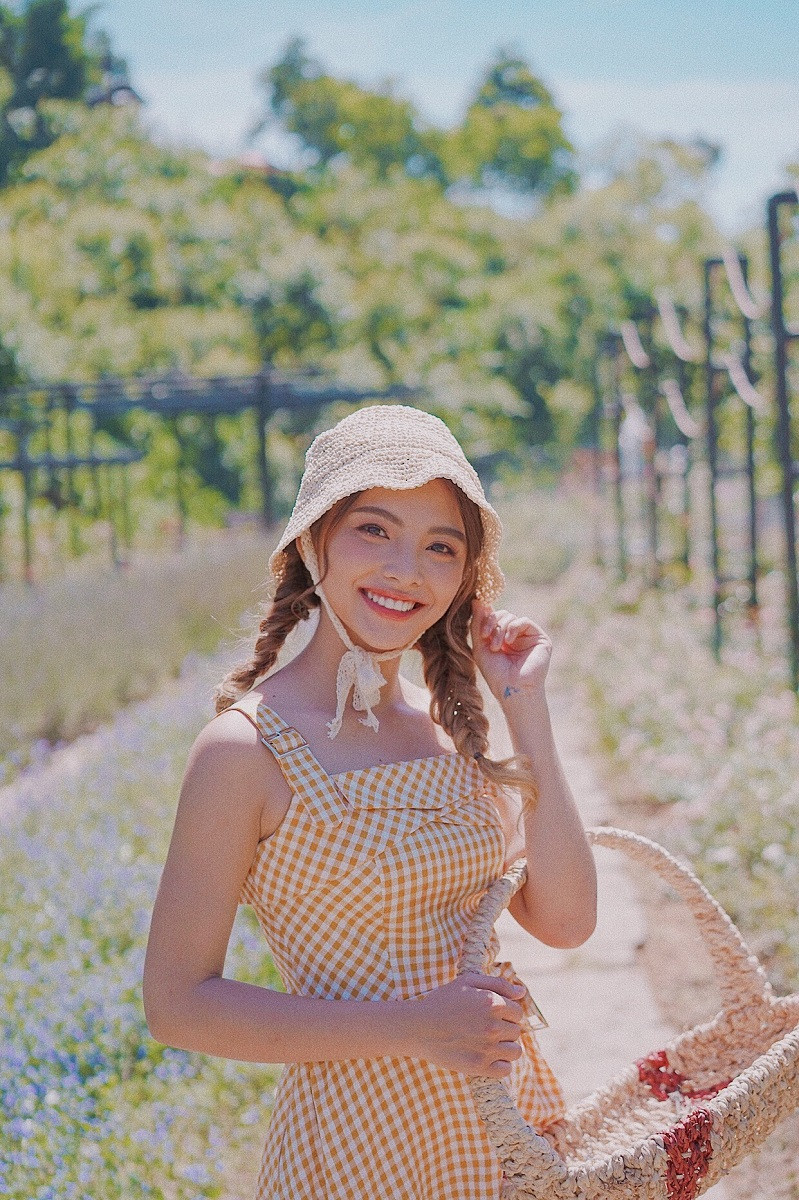 Á quân "The Voice" 2017 Hiền Mai vướng vào chuyện tình tay ba trong MV mới ảnh 3 Á quân The Voice 2017 - Hiền Mai