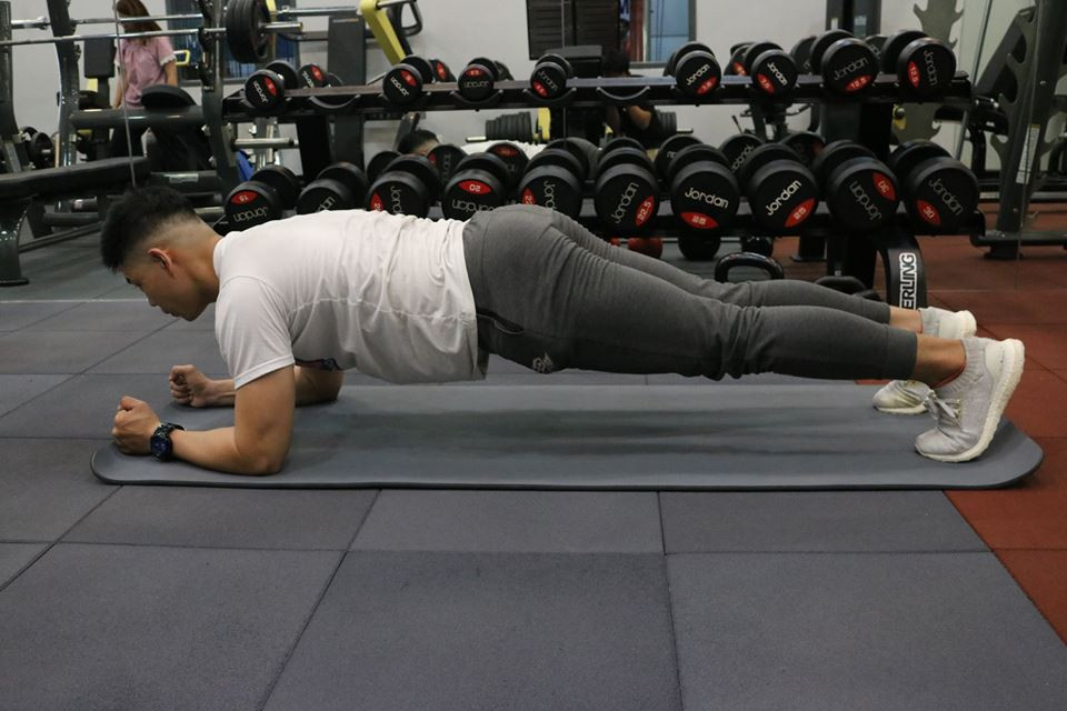 Những cách giúp bạn tập gym cực “chuẩn” cùng huấn luyện viên chuyên nghiệp ảnh 4 Những cách giúp bạn tập gym cực “chuẩn” cùng huấn luyện viên chuyên nghiệp ảnh 4