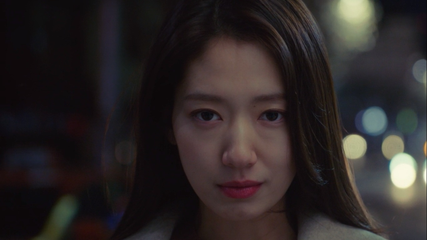 Ánh mắt dữ dội này ở tập cuối là dấu hiệu của phần hai, khi Jung Hee Joo trở thành 