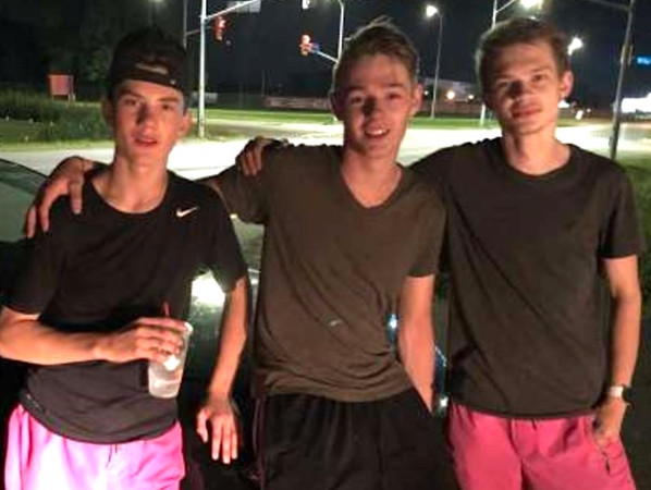 Bộ ba “người hùng”.