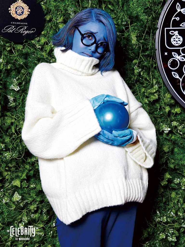 Sooyoung (SNSD) hóa thân hoàn hảo thành cô nàng Sadness (Buồn bã) trong phim Inside Out. Đến cả ánh mắt u buồn cũng giống nữa.