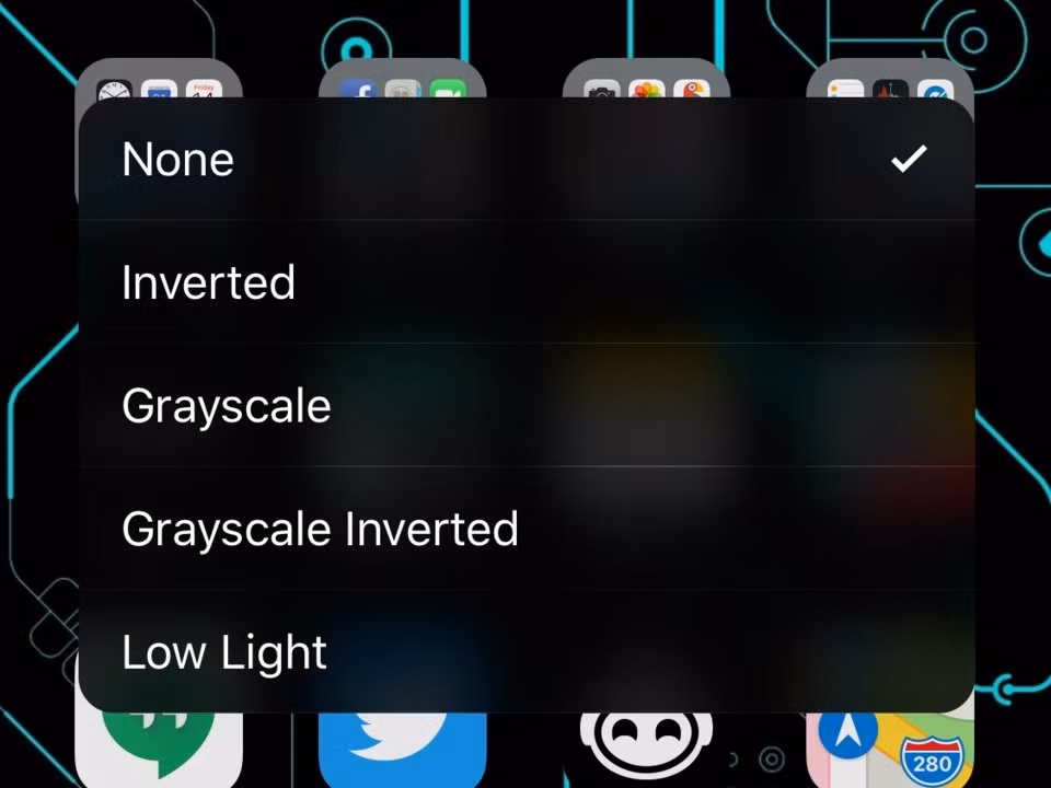 Màn hình ngay lập tức trở nên mờ hơn nhiều so với thông thường